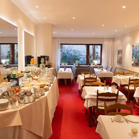 Hotel Carlton 3*
