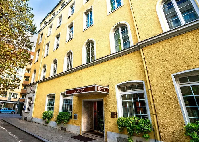 Carlton Hotel 3*