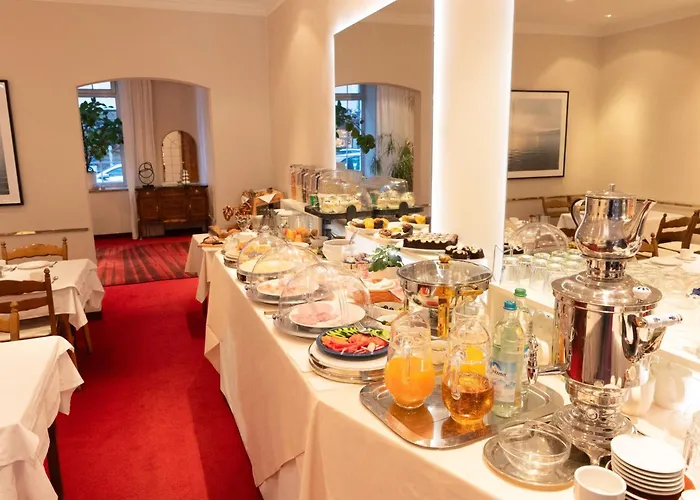 Hotel Carlton 3*