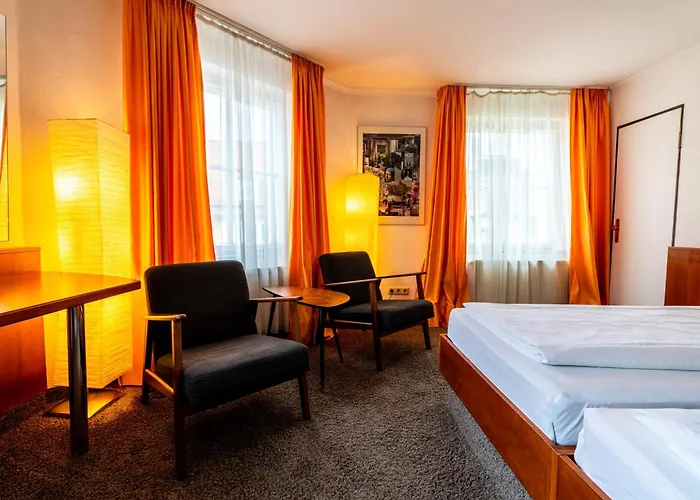 Carlton Hotel 3*