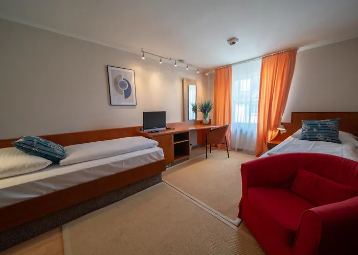 Carlton Hotel